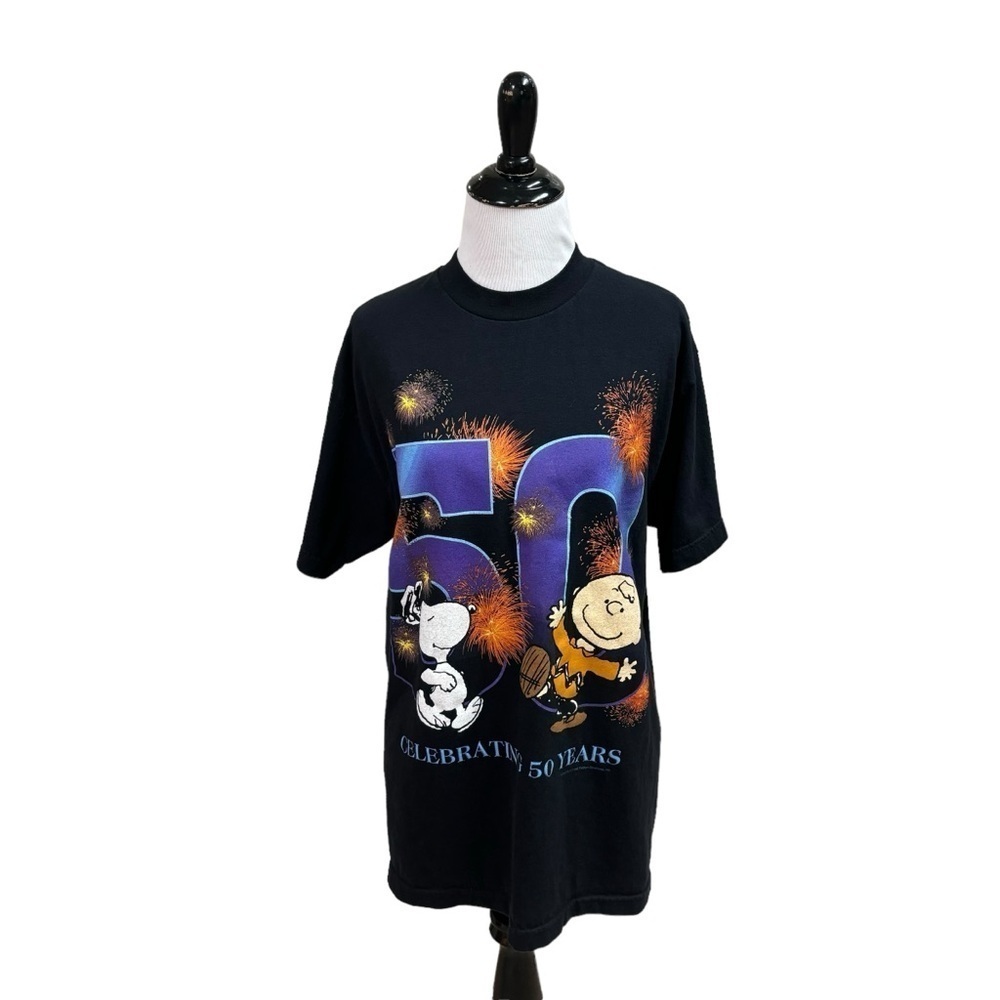 AAA Vintage 2000 Men's Medium Peanuts Crewneck T-Shirt 50th Anniversary Snoopy